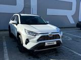 Toyota RAV4 2023 года за 17 900 000 тг. в Караганда