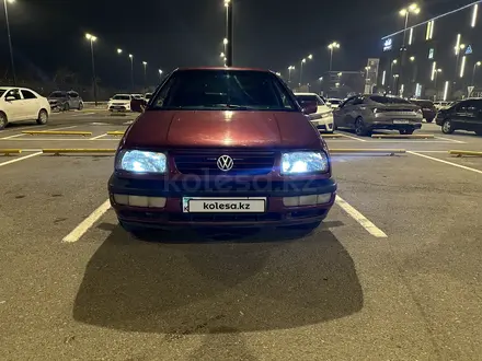 Volkswagen Vento 1992 года за 1 450 000 тг. в Шымкент – фото 2
