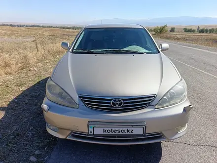 Toyota Camry 2004 года за 5 500 000 тг. в Тараз