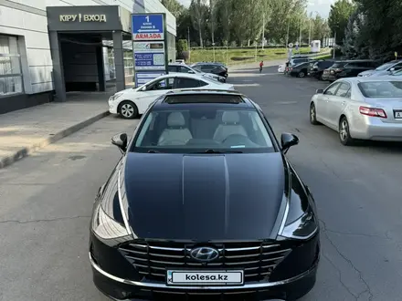 Hyundai Sonata 2020 года за 12 500 000 тг. в Алматы – фото 2