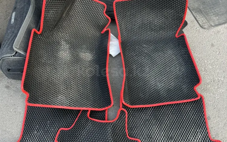 Полики ауди а6, с4 за 8 000 тг. в Алматы