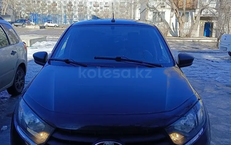 ВАЗ (Lada) Granta 2190 2018 годаүшін3 350 000 тг. в Семей