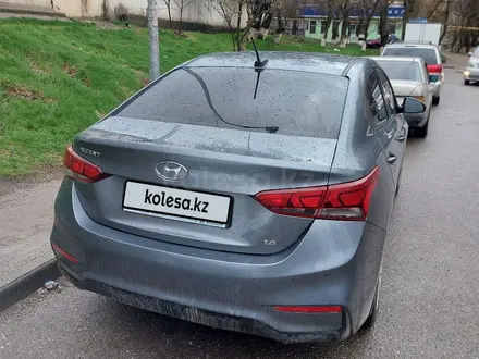 Hyundai Accent 2018 года за 7 500 000 тг. в Астана – фото 2