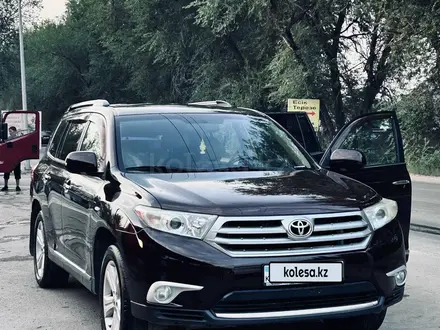 Toyota Highlander 2011 года за 9 500 000 тг. в Алматы