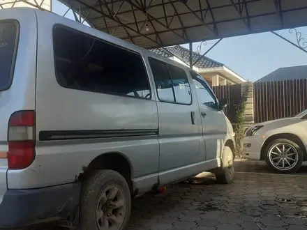 Toyota Hiace 1999 года за 3 200 000 тг. в Алматы – фото 2