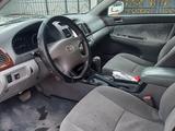 Toyota Camry 2003 годаүшін3 800 000 тг. в Жанаозен – фото 5