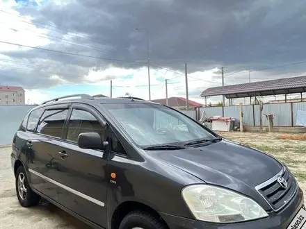 Toyota Avensis Verso 2003 года за 4 500 000 тг. в Атырау