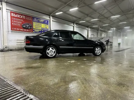 Mercedes-Benz E 200 2002 года за 4 150 000 тг. в Семей – фото 12