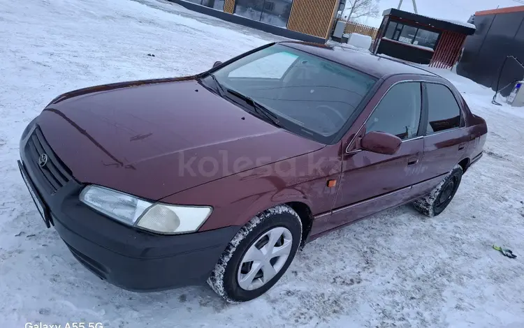 Toyota Camry 1998 года за 2 700 000 тг. в Семей