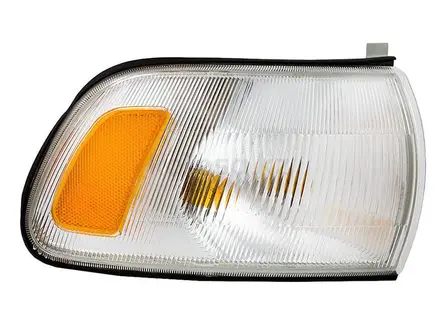 Поворотник на Toyota Previa 91-97 за 6 000 тг. в Астана