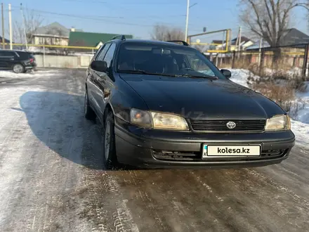 Toyota Carina E 1995 года за 1 900 000 тг. в Алматы – фото 2