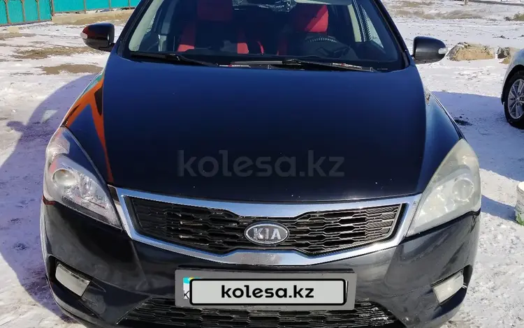 Kia Cee'd 2011 года за 3 500 000 тг. в Атырау