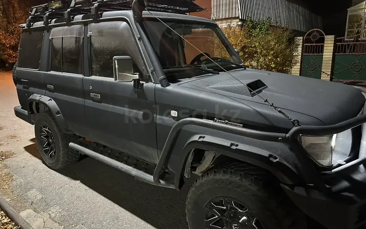 Toyota Land Cruiser Prado 1992 года за 7 000 000 тг. в Караганда