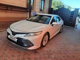 Toyota Camry 2018 года за 17 500 000 тг. в Кызылорда – фото 2