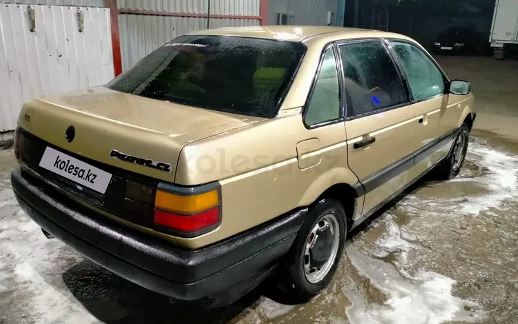 Volkswagen Passat 1989 года за 890 000 тг. в Караганда