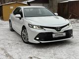 Toyota Camry 2018 годаүшін12 900 000 тг. в Семей