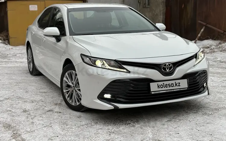 Toyota Camry 2018 годаfor13 000 000 тг. в Семей