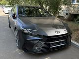 Toyota Camry 2024 года за 22 500 000 тг. в Уральск – фото 2
