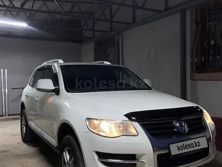 Volkswagen Touareg 2007 года за 6 800 000 тг. в Алматы – фото 3