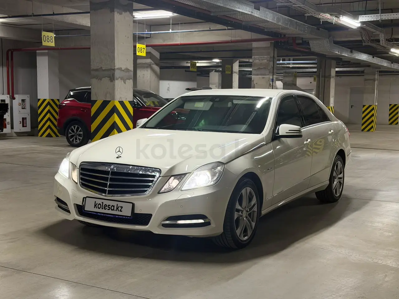 Mercedes-Benz E-Class, 2012