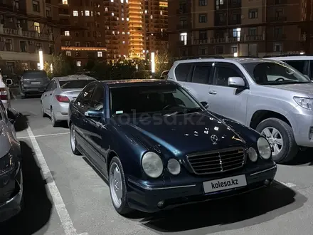 Mercedes-Benz E 320 2001 года за 5 000 000 тг. в Жанаозен – фото 2