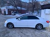 Mercedes-Benz E 200 2012 годаүшін8 000 000 тг. в Петропавловск – фото 2