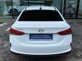 Hyundai Accent 2021 года за 7 290 000 тг. в Алматы – фото 4