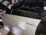 ДВЕРЬ BMW F10 ПРЕДНЯЯ ЗАДНЯЯ В СБОРЕ за 70 000 тг. в Алматы