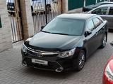 Toyota Camry 2017 года за 13 600 000 тг. в Караганда – фото 3