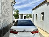 Toyota Camry 2015 годаүшін12 100 000 тг. в Жанаозен – фото 2