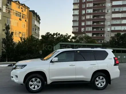 Toyota Land Cruiser Prado 2021 года за 26 000 000 тг. в Актау – фото 2