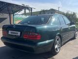Mercedes-Benz E 240 2000 года за 4 000 000 тг. в Алматы – фото 3
