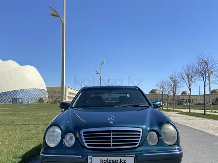 Mercedes-Benz E 320 2000 года за 4 000 000 тг. в Туркестан – фото 7