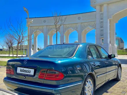 Mercedes-Benz E 320 2000 года за 4 000 000 тг. в Туркестан – фото 11