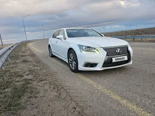 Lexus LS 460