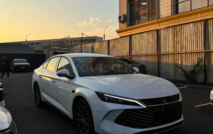 BYD Qin L DM-i Leading 2025 года за 9 550 000 тг. в Алматы