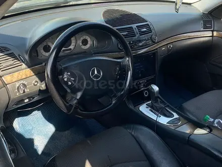 Mercedes-Benz E 320 2003 года за 2 500 000 тг. в Алматы – фото 3