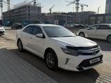 Toyota Camry 2015 года за 10 500 000 тг. в Алматы – фото 2
