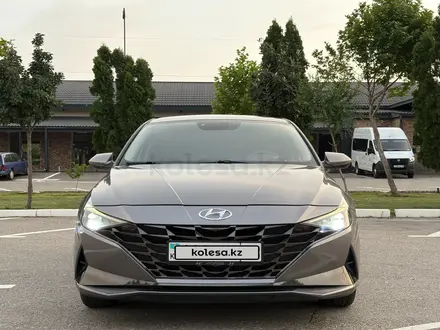 Hyundai Elantra 2023 года за 9 500 000 тг. в Тараз – фото 2