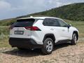 Toyota RAV4 2019 годаfor14 200 000 тг. в Алматы – фото 4