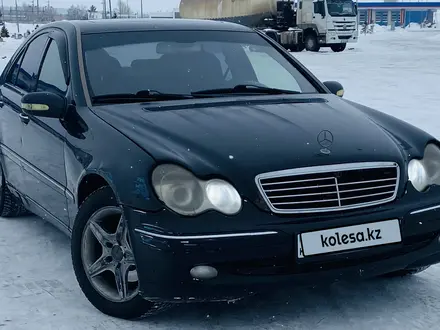 Mercedes-Benz C 240 2001 года за 2 000 000 тг. в Кокшетау