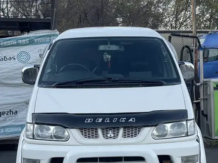 Mitsubishi Delica 2005 года за 10 500 000 тг. в Алматы – фото 3