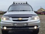 Chevrolet Niva 2013 года за 3 270 000 тг. в Семей – фото 5