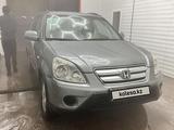 Honda CR-V 2005 годаfor4 500 000 тг. в Караганда – фото 2