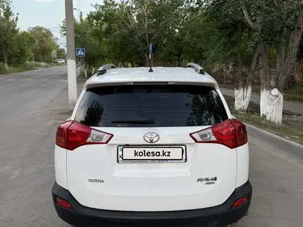 Toyota RAV4 2015 года за 8 900 000 тг. в Караганда – фото 7