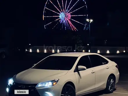 Toyota Camry 2017 года за 9 800 000 тг. в Актау