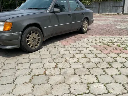 Mercedes-Benz E 260 1992 года за 1 500 000 тг. в Алматы – фото 9