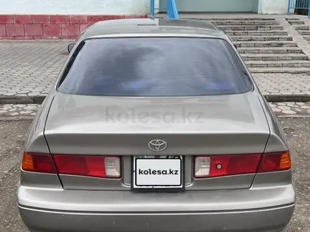 Toyota Camry 2001 года за 3 000 000 тг. в Семей