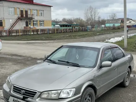 Toyota Camry 2001 года за 3 000 000 тг. в Семей – фото 5