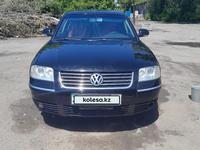 Volkswagen Passat 2004 годаүшін2 500 000 тг. в Караганда